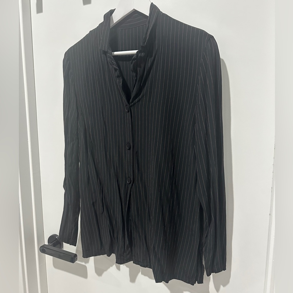 VINTAGE SOFT BUTTON DOWN SHIRT - Picture 3 of 10
